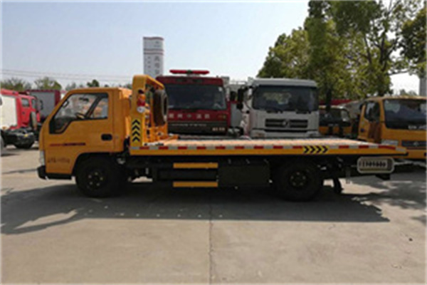 尊龙凯时冠县上门汽车|极品惊天动地|送油本地救援