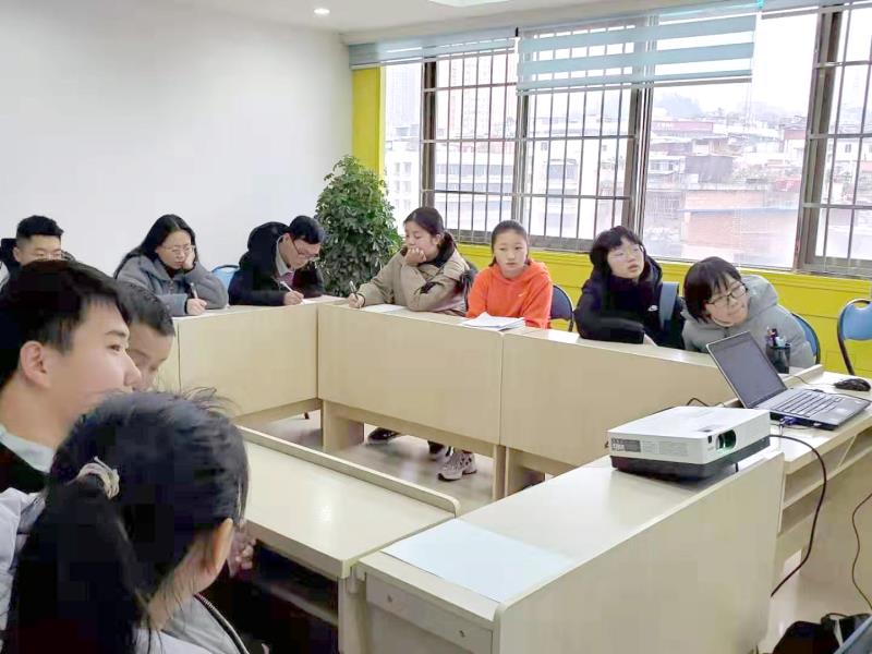 贵阳南明区小学全科辅导托管班哪些好(新东门小学附近小学全科辅导托管班)