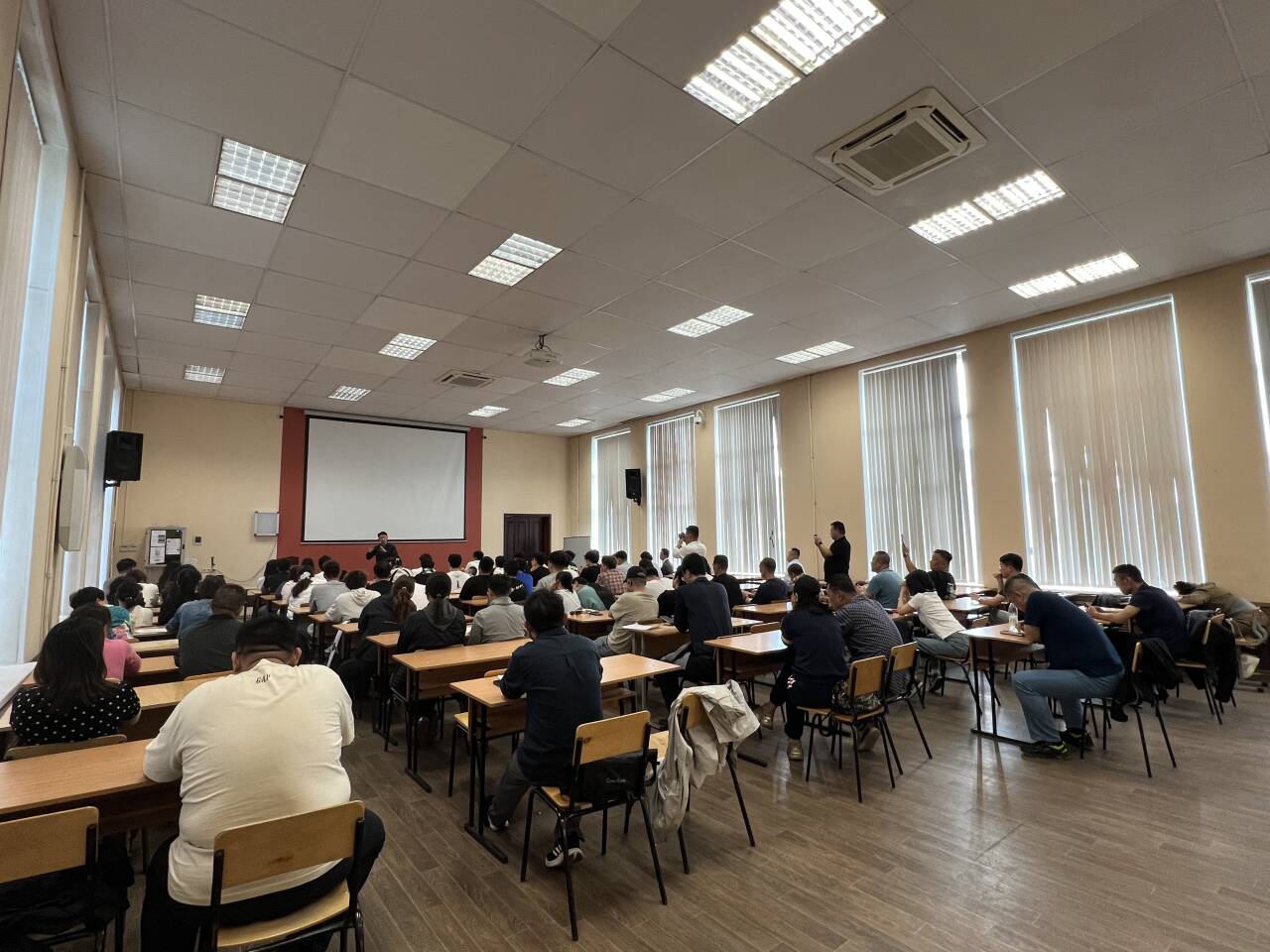 2025中专生457—530分推荐鄂木斯克国立医科大学认证流程