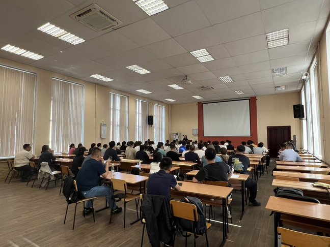 2025理科生434—500分推荐海参崴口腔医学免雅思