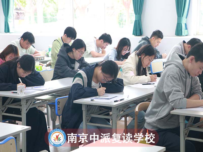 南京浦口初中没考上复读补习班推进率+全封闭学校一览