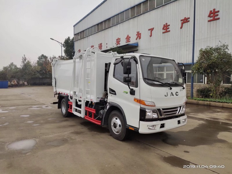 昌吉小型压缩垃圾车多少钱一台-2025价格一览