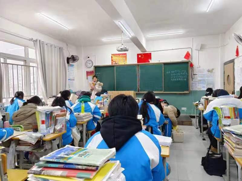 清镇半封闭中考复读培训机构收费标准