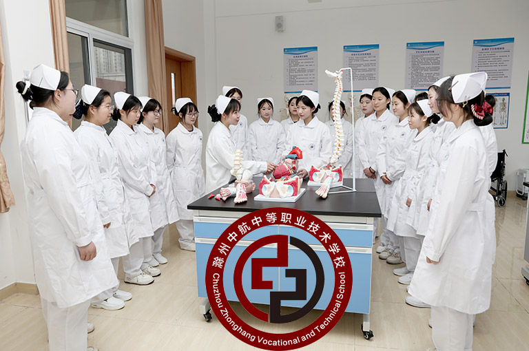 连云港职高学费多少钱>职校排名