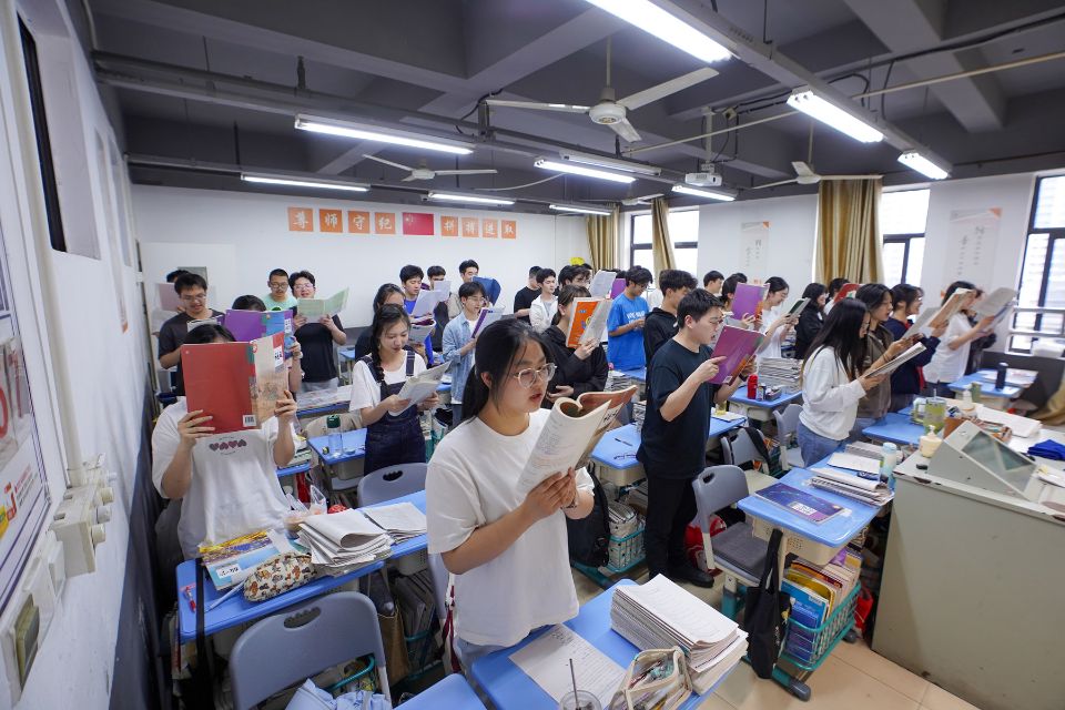 按人气实力排行榜/浙江宁波市高三复读学校（高考复读排名）