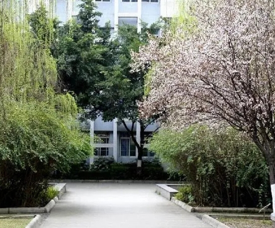 2025年贵阳金阳中复学校怎么联系+前十大学校