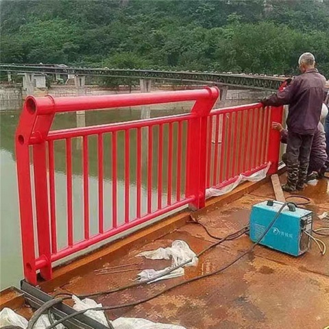 不锈钢河道护栏河道栏杆定制厂家2025年报价一览