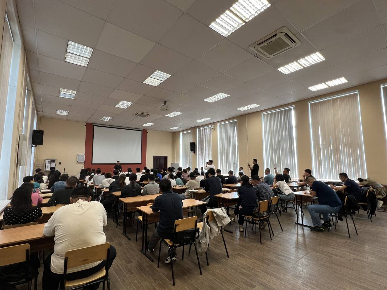 2025专科生433—530分推荐俄罗斯鄂木斯克国立医科大学2025招生
