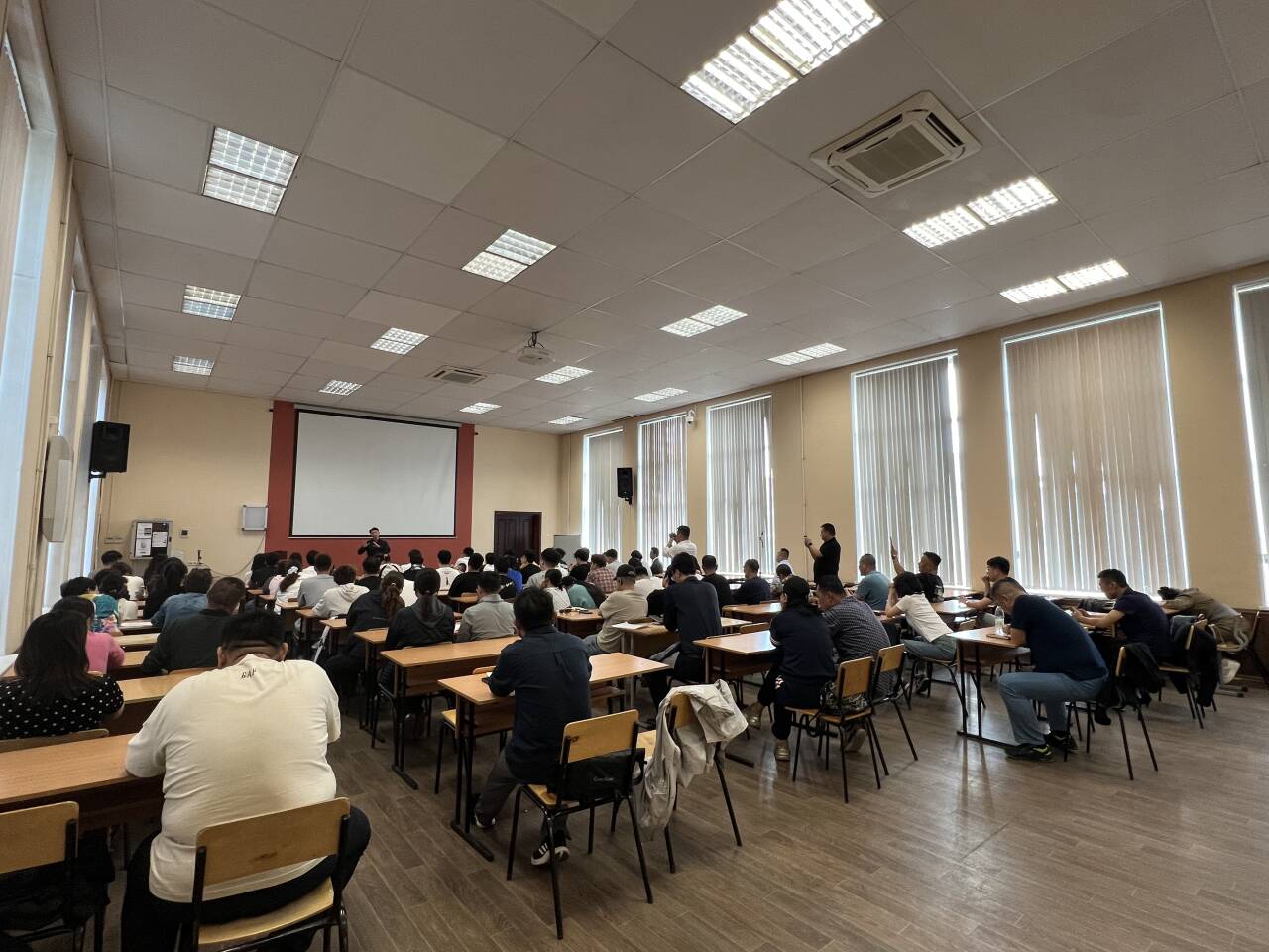 2025职高生379—421分推荐俄罗斯医学专升本