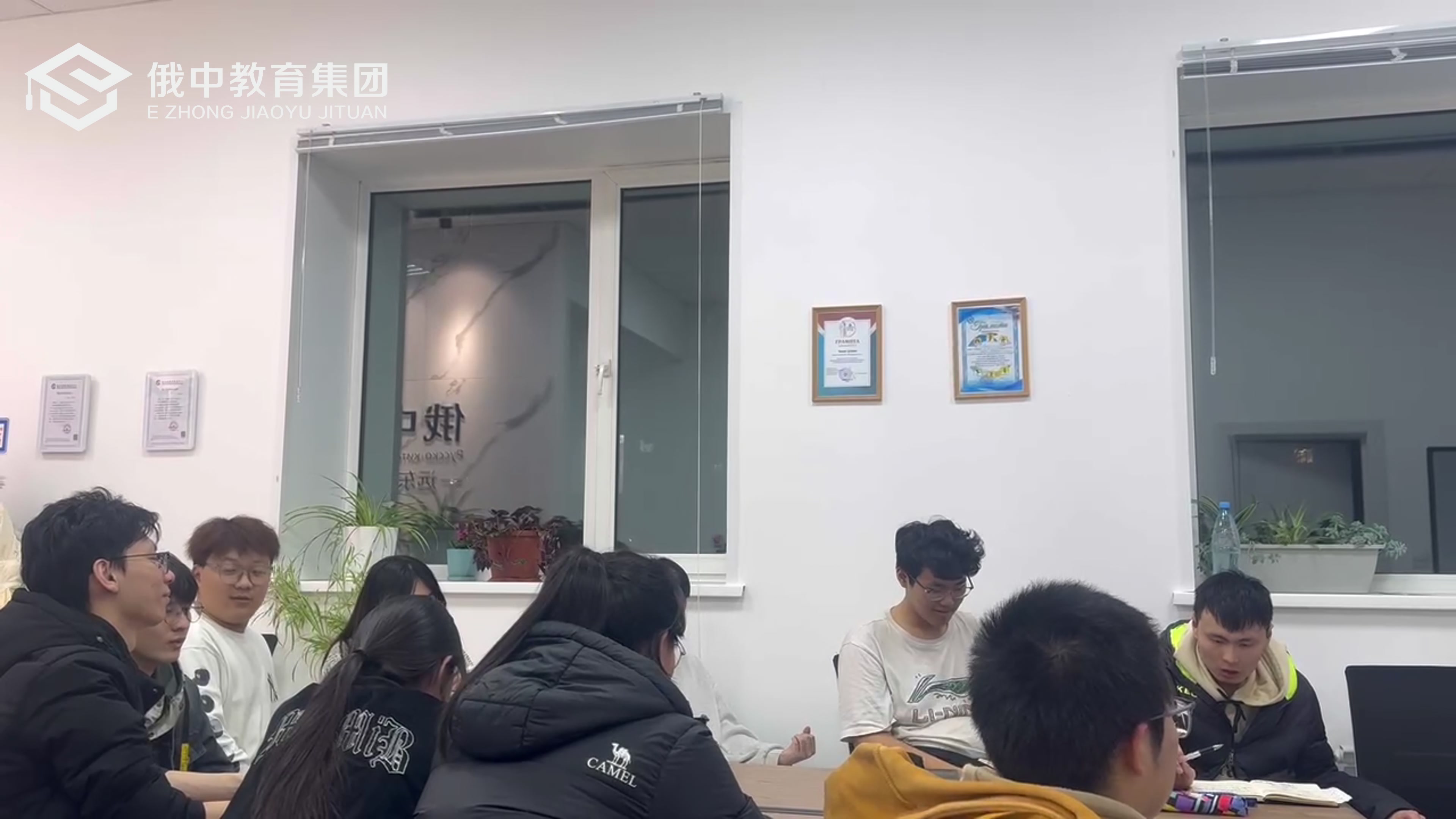 2025口腔医学双语授课班5年制硕士（446—499分）推荐