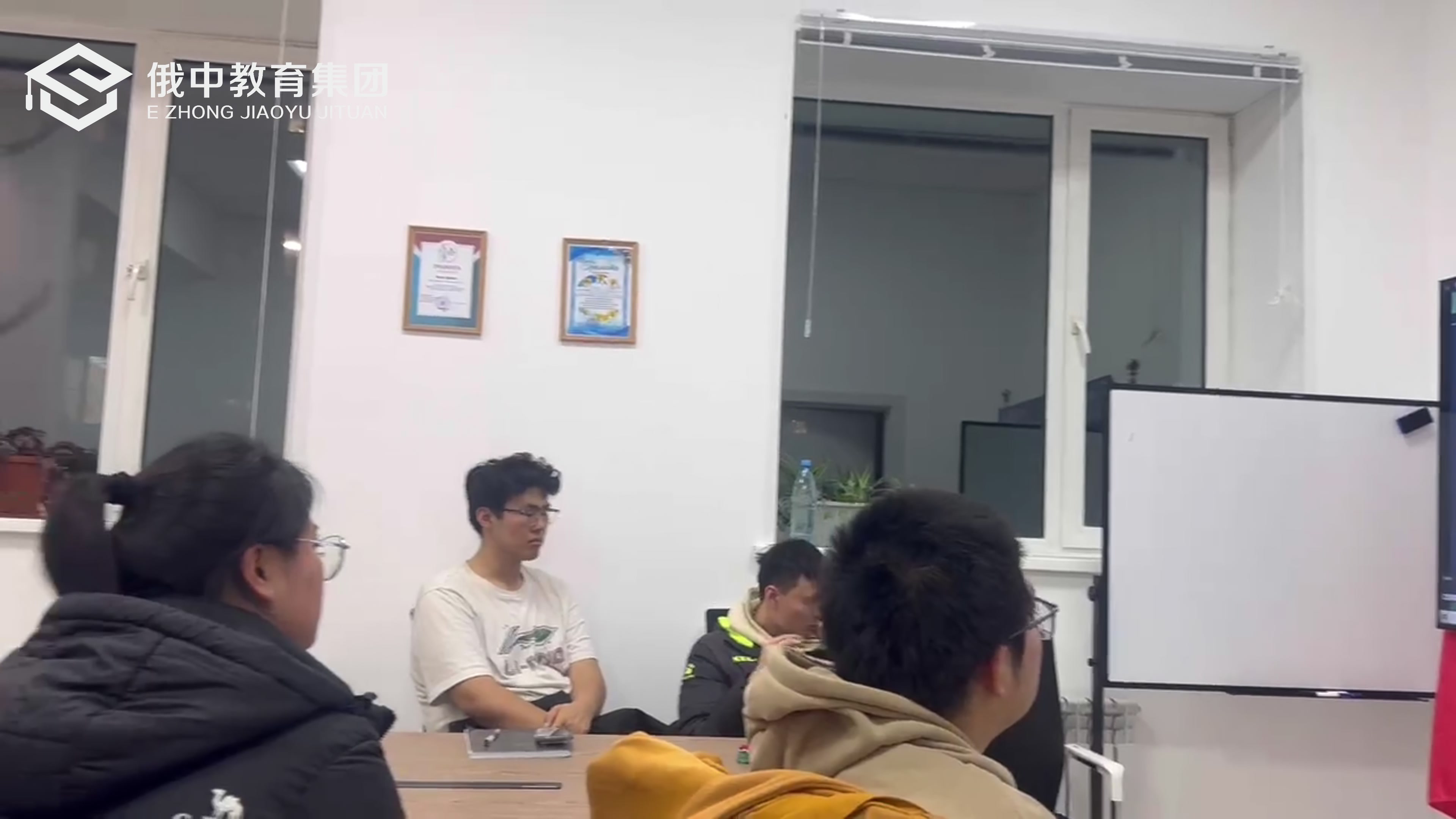 2025医学专班点击咨询（374—426分）可报读