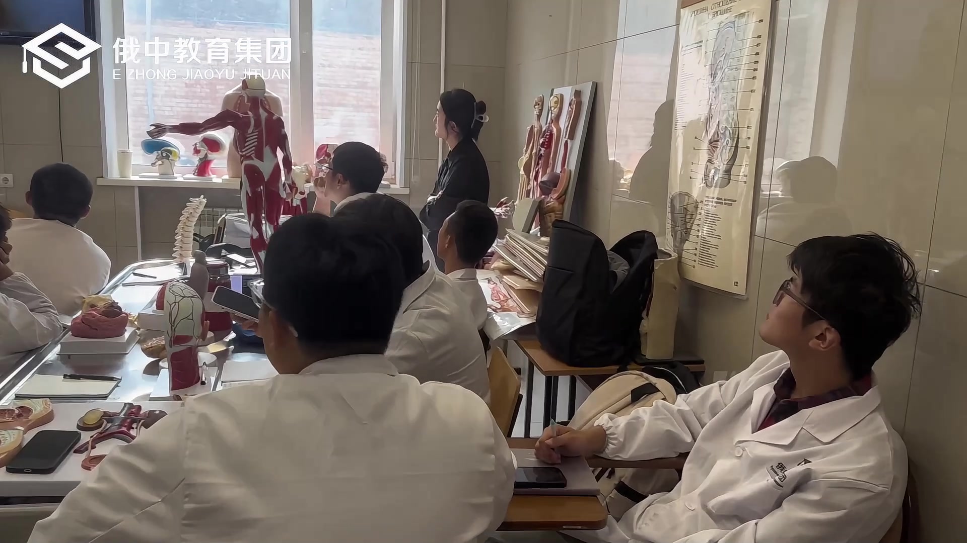 2025高中毕业想学医申请（太平洋中文辅导班）有实操吗？