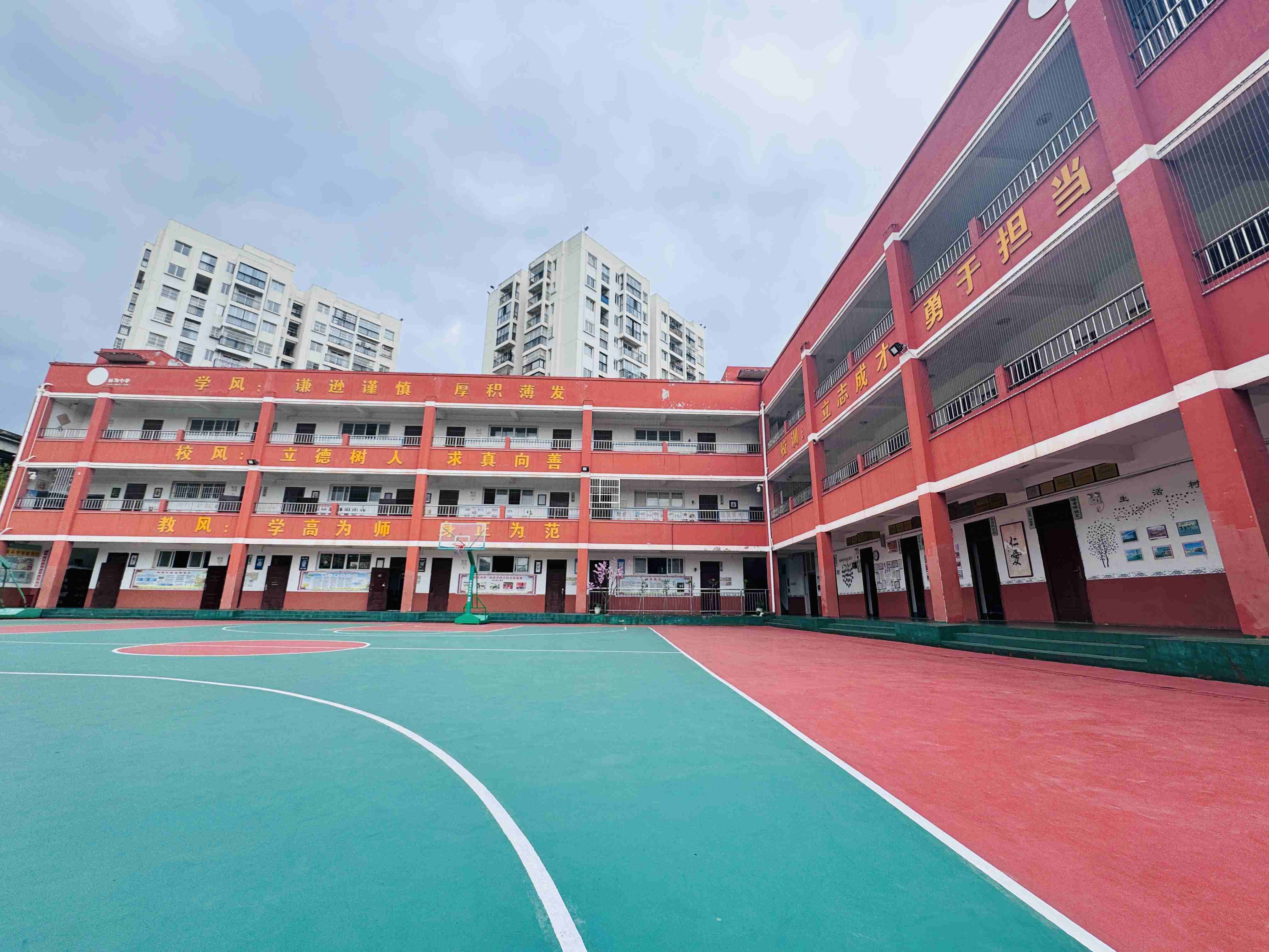 观山湖区优质私立小学有哪些<针对提高>2025收费一览