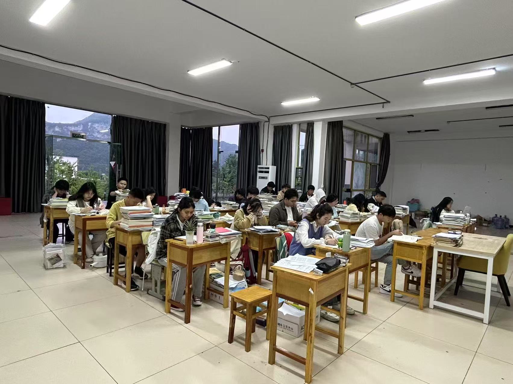 遵义高考签约复读班排行榜<小班教学>2025top收费一览
