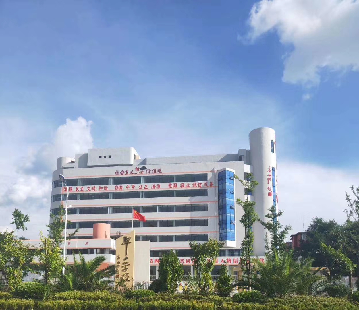 铜仁初三复读集训排名前十<师资情况>2025口碑推荐一览